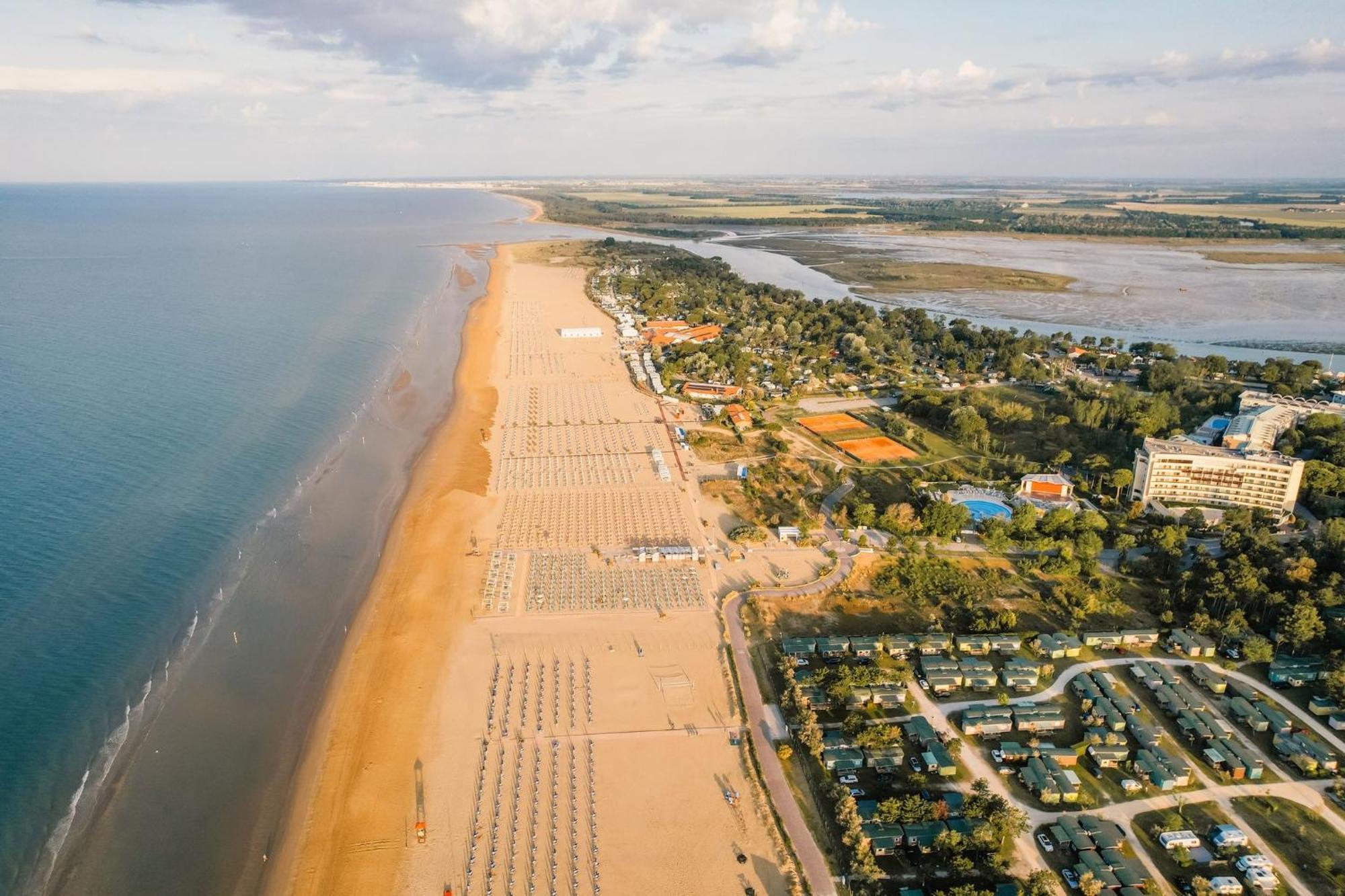 Sea-front In An Excellent Position Bibione